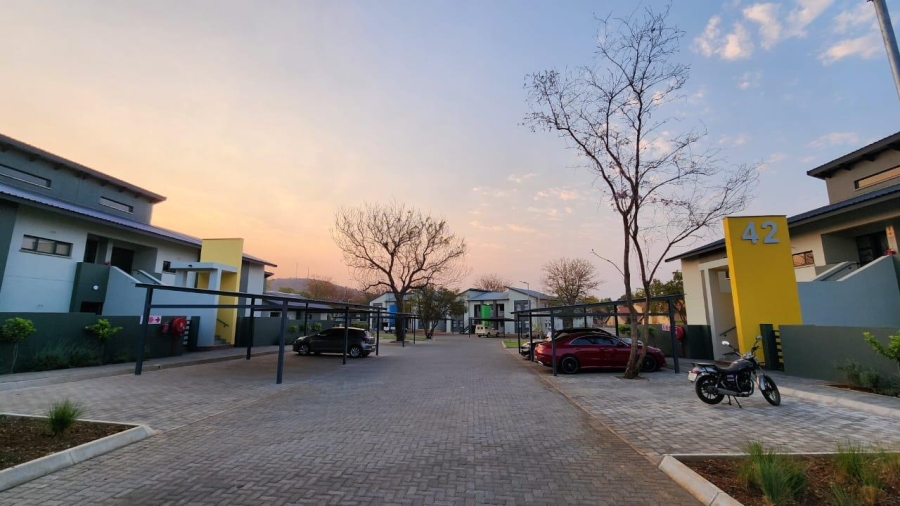 To Let 3 Bedroom Property for Rent in Waterval East North West